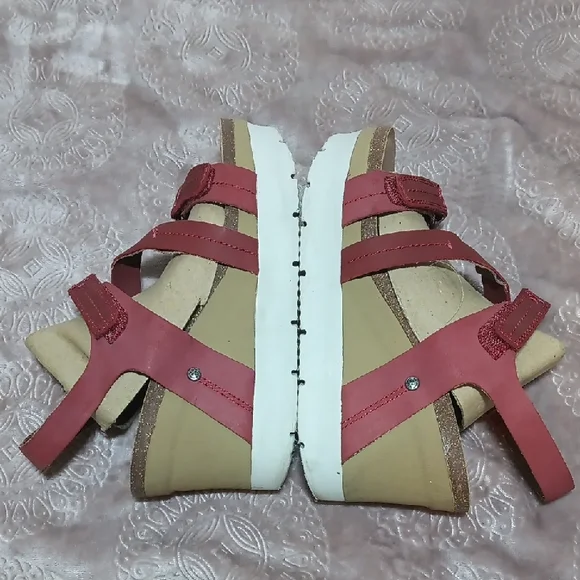 OTBT Burgundy Strappy Sandals - Picture 6 of 9